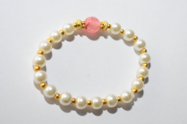 🌸 Pink Glow Pearl Bracelet ✨🌟