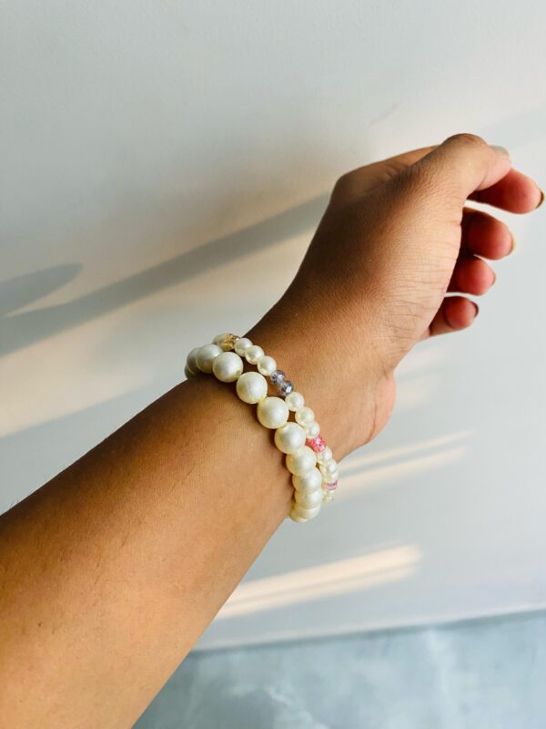 Vintage Pearl Glow Bracelet Set
